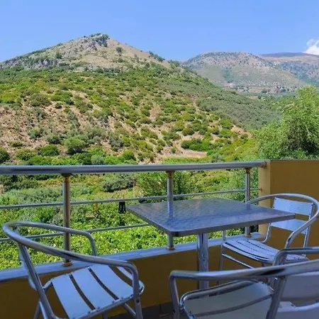 Πανσιόν Aria Borsh